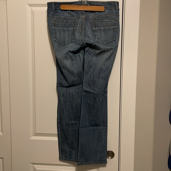 Cabi Jeans - Picture 2 of 9